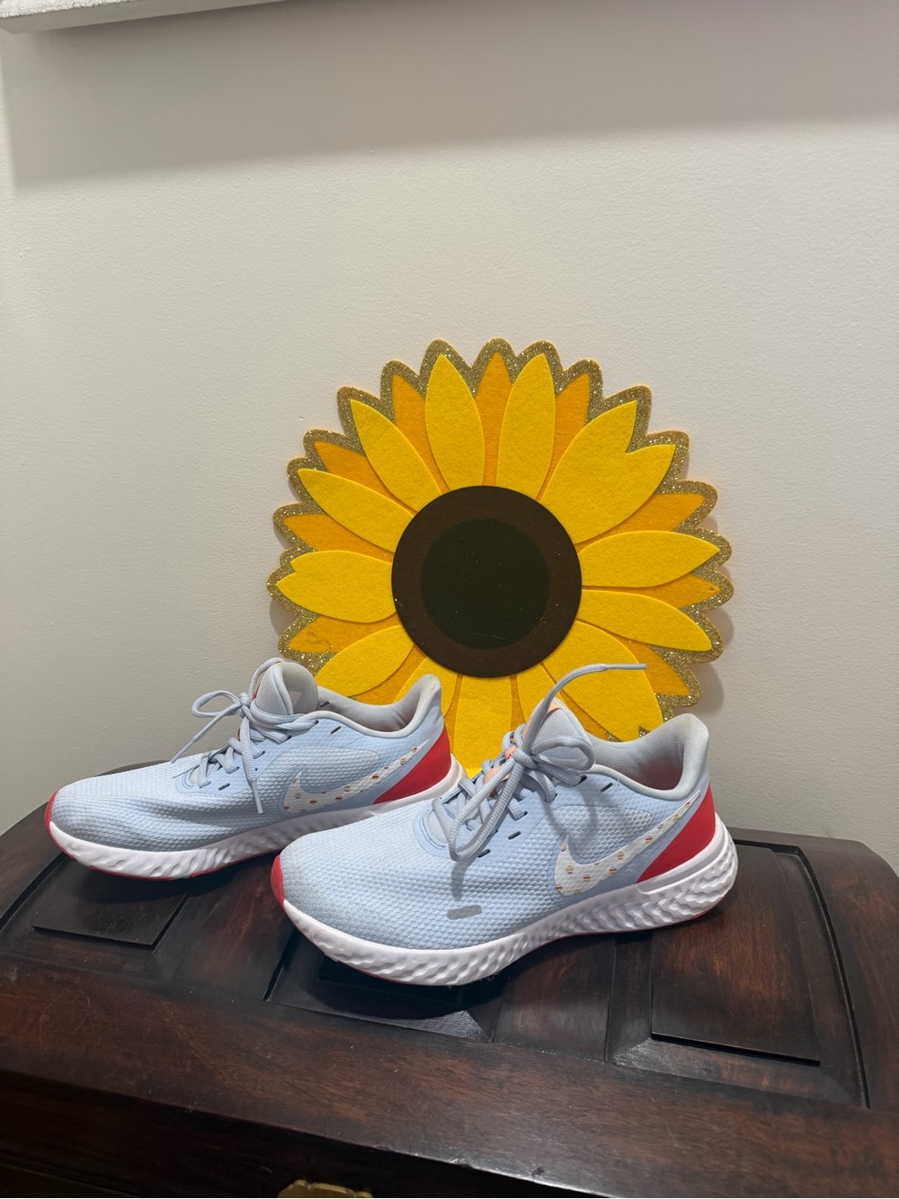 Nike Kids Light Blue and Red Accent Sneakers
